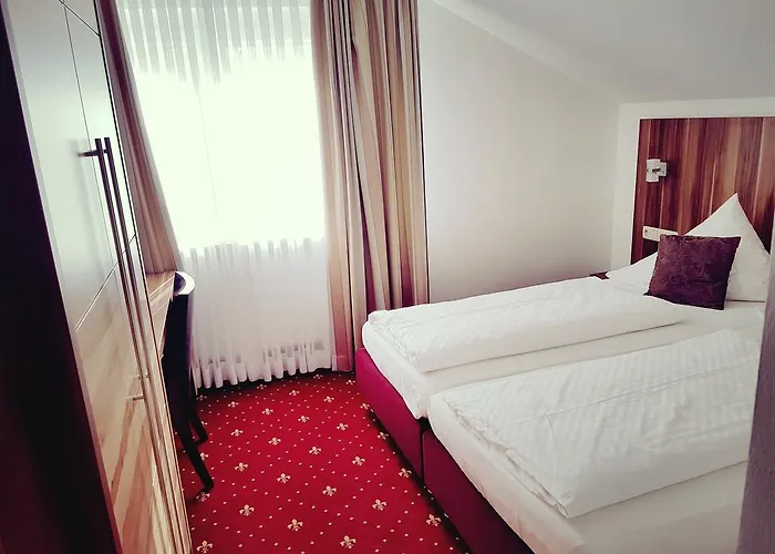 Spechtshaardt Отель Rothenbuch